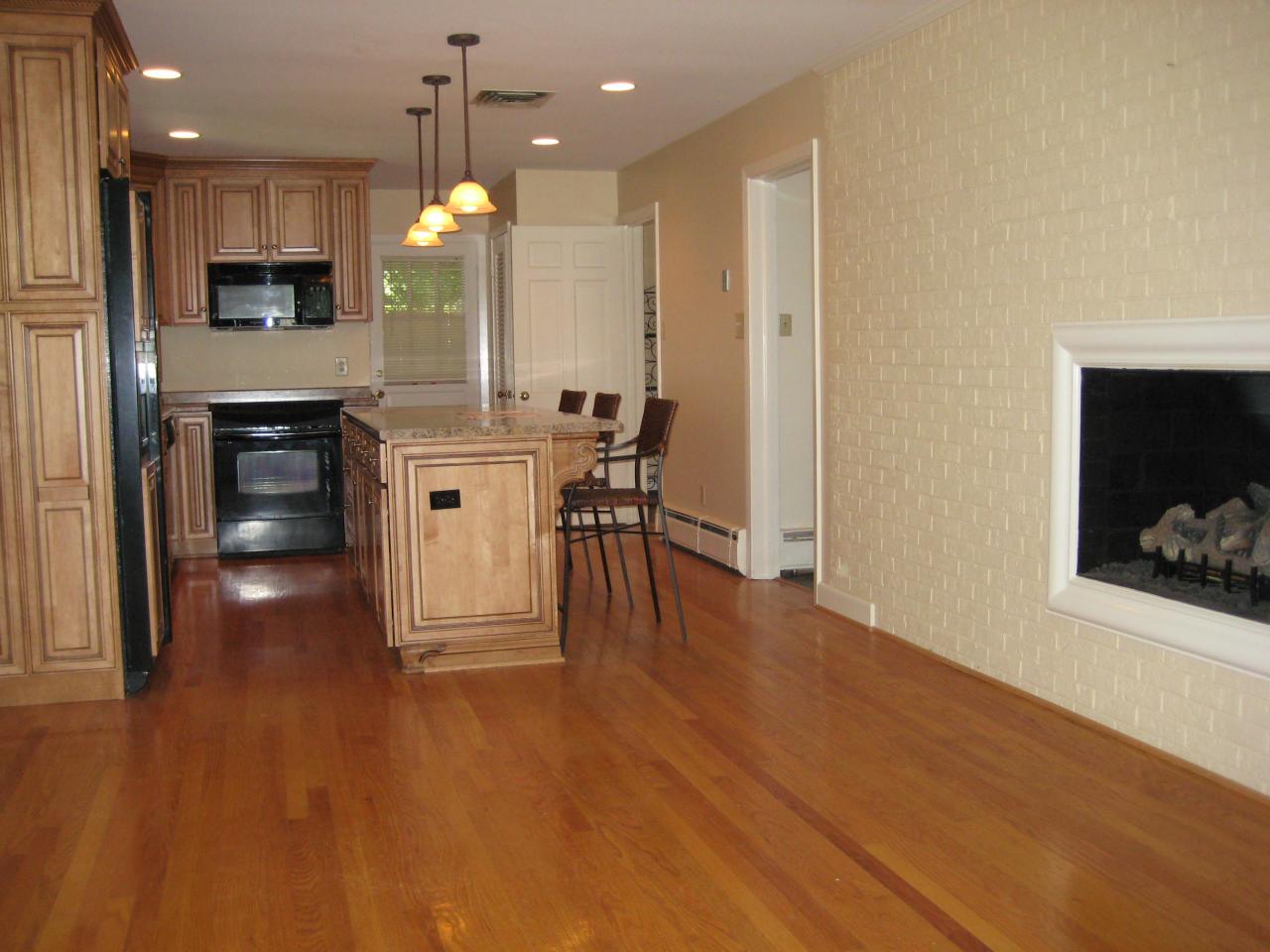 3813 Heatherton Road Southwest Roanoke, VA 24014 - Photo 5 of 7 Kitchen/Family Room area