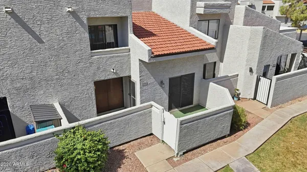 $299,900 | 850 South River Drive, Unit 1054, Tempe, AZ 85281