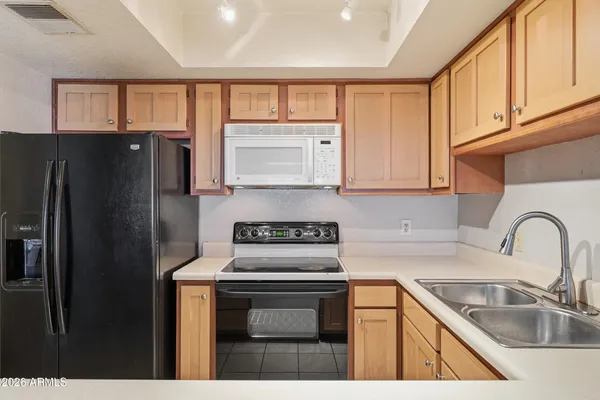 $299,900 | 850 South River Drive, Unit 1054, Tempe, AZ 85281