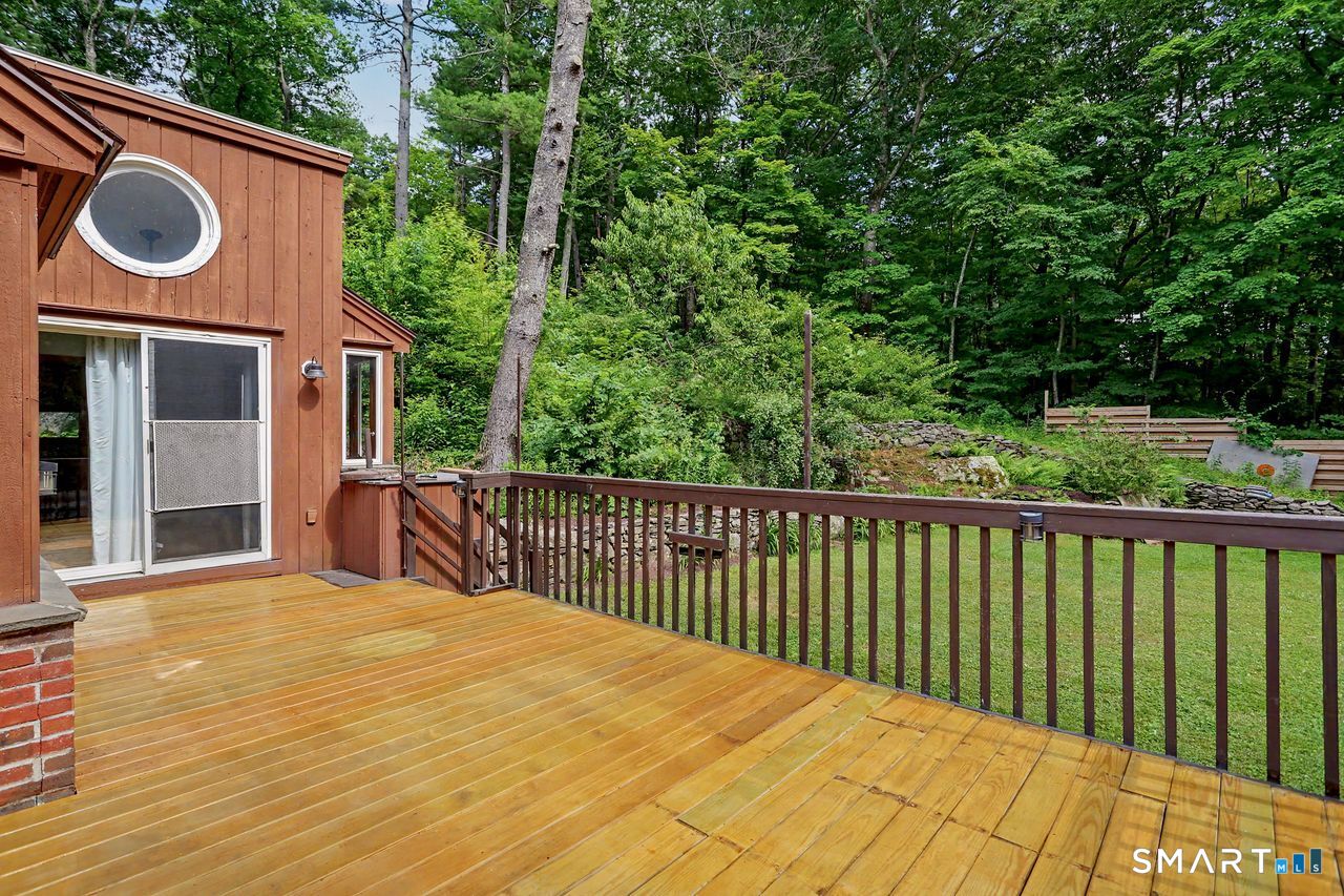 52 Stanley Road Monroe, CT 06468 - Photo 33 of 38