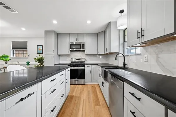 $340,000 | 5120 Fairfield Street, Metairie, LA 70006
