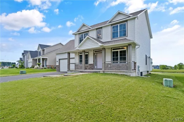 $619,900 | 3429 Tall Tree Lane, Lysander, NY 13027