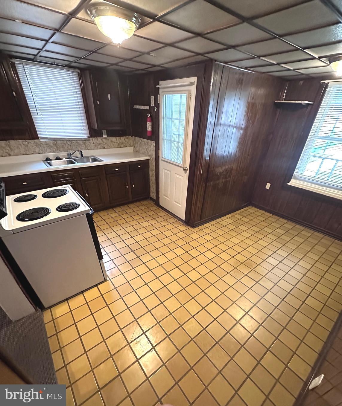 19 West 4th Street Pottstown, PA 19464 - Photo 15 of 26