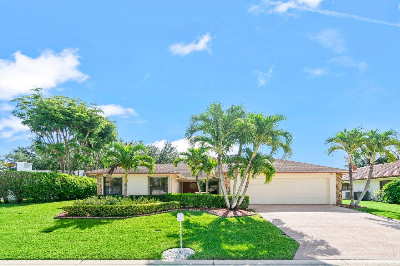 21820 Beachnut Drive Boca Raton, FL 33433 - Photo 2 of 38 001-21820BeachnutDrive-BocaRaton-FL-3343