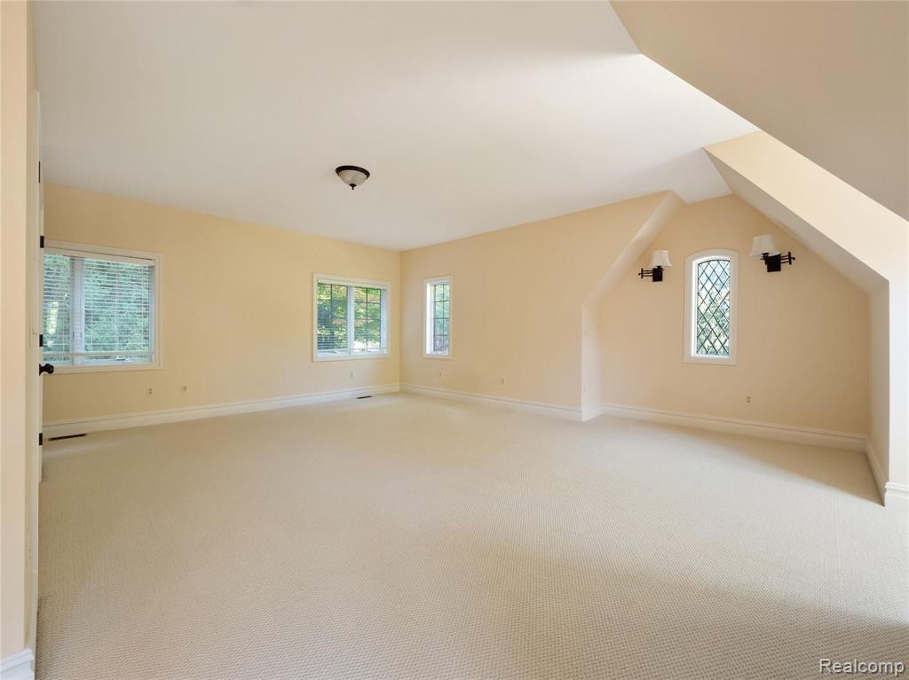 36663 Howard Road Farmington, MI 48331 - Photo 27 of 47