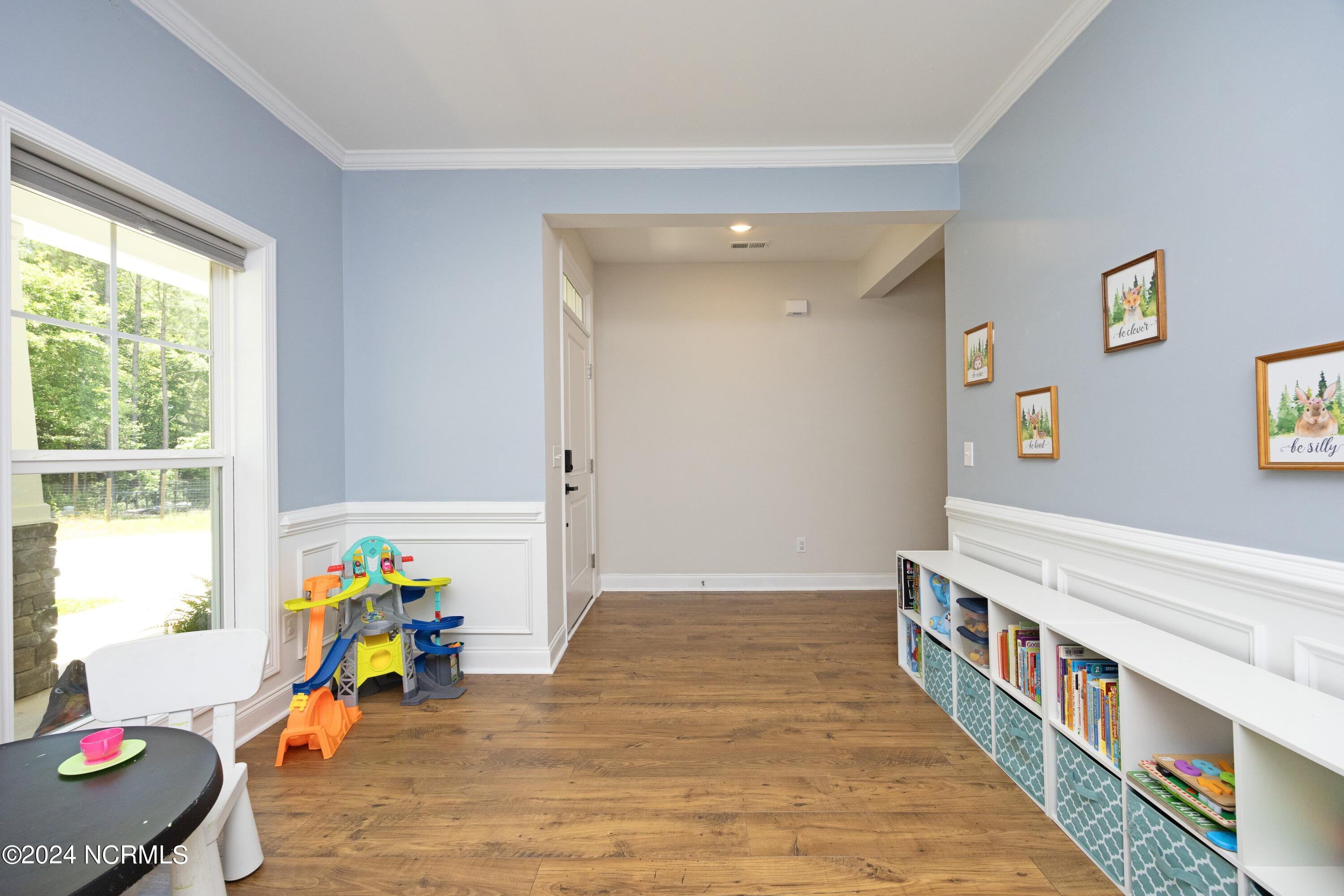 560 Valor Trail Cameron, NC 28326 - Photo 12 of 61 12Dining