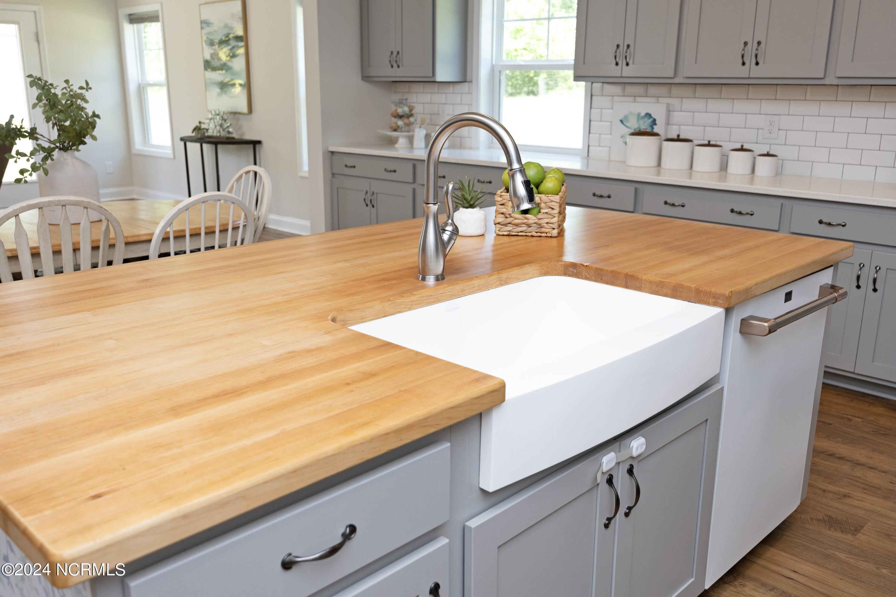 560 Valor Trail Cameron, NC 28326 - Photo 14 of 61 14Kitchen