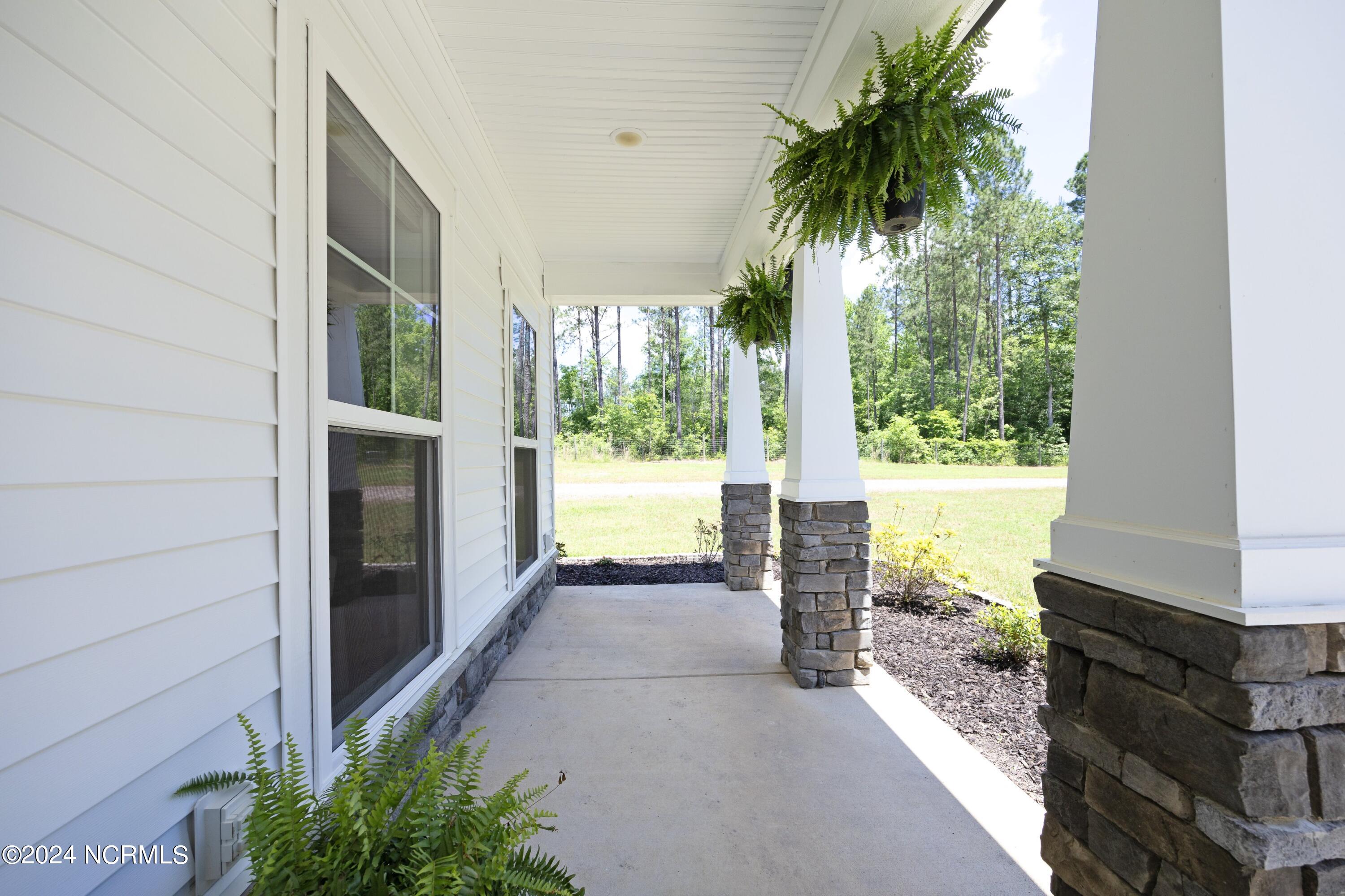 560 Valor Trail Cameron, NC 28326 - Photo 8 of 61 8FrontPorch