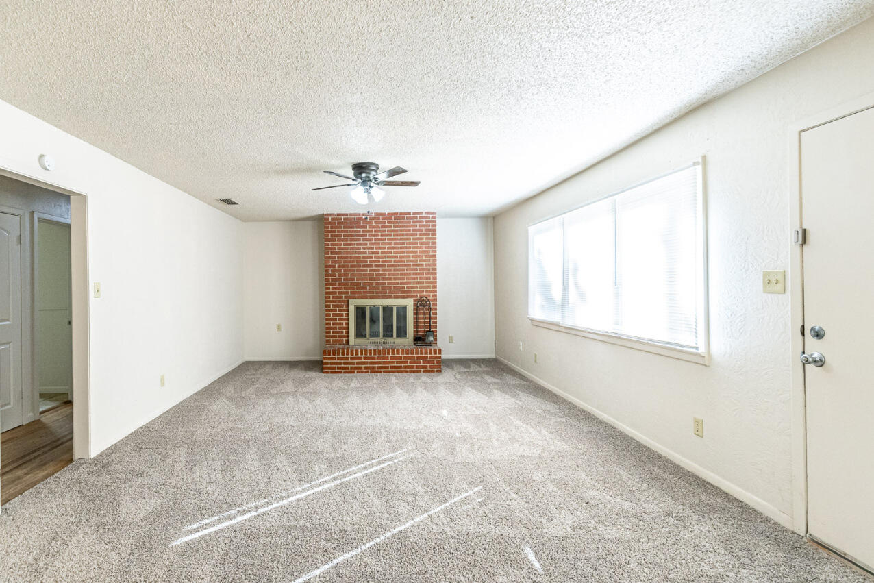 3609 42nd Street Lubbock, TX 79413 - Photo 3 of 17 3