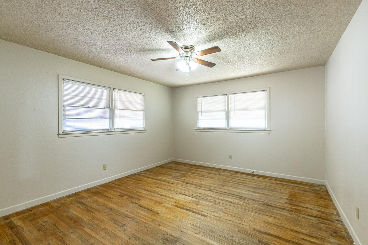 3609 42nd Street Lubbock, TX 79413 - Photo 5 of 17 5