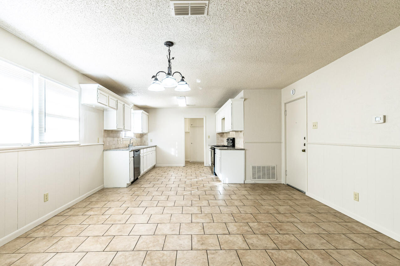 3609 42nd Street Lubbock, TX 79413 - Photo 6 of 17 6