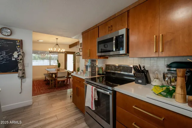 $485,000 | 2301 East Enrose Street, Mesa, AZ 85213