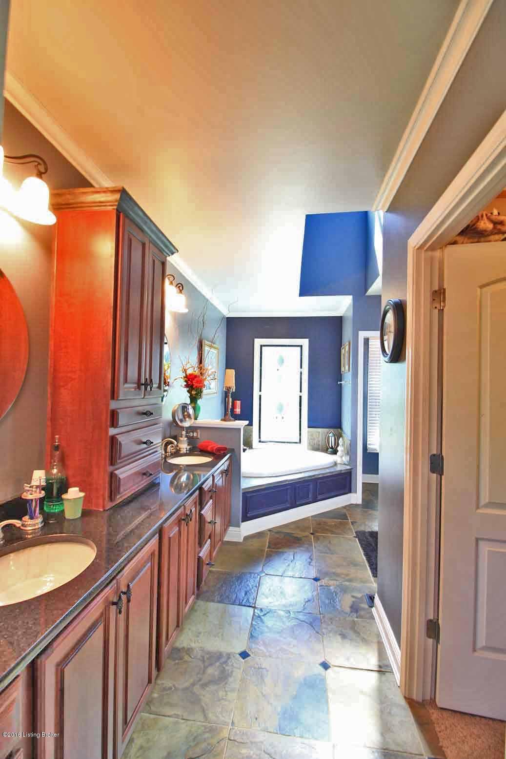 3664 Mink Run Road Frankfort, KY 40601 - Photo 14 of 84 Master Bathroom