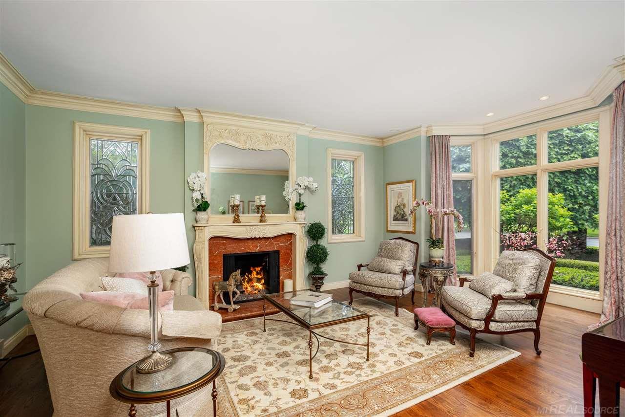 1 Provencal Road Grosse Pointe, MI 48236 - Photo 11 of 87 50093693-10.JPG