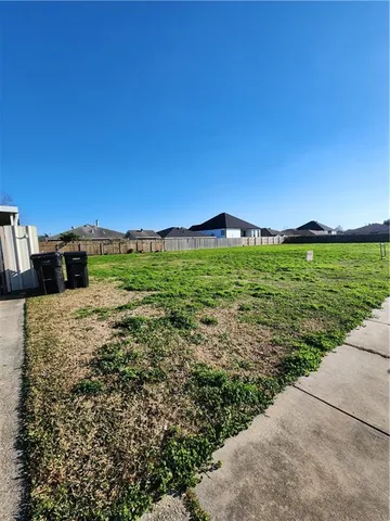 $50,000 | 3501 Decomine Street, Chalmette, LA 70043