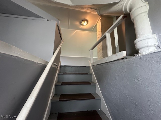 973 Stevenson Road Cleveland, OH 44110 - Photo 18 of 25 View of staircase