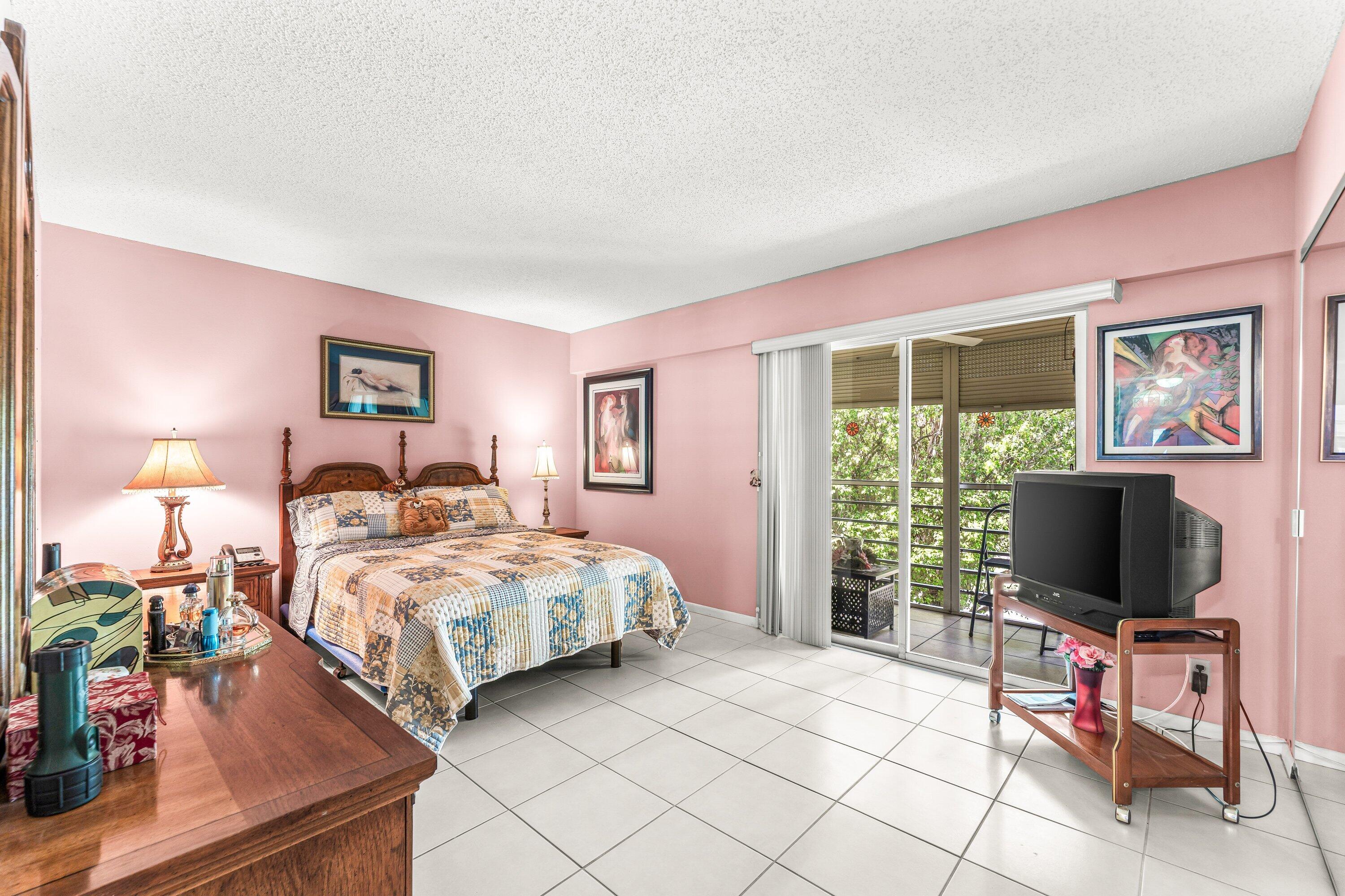 629 Fanshaw O Boca Raton, FL 33434 - Photo 12 of 24 013-629FanshawO-BocaRaton-FL-33434-SMALL