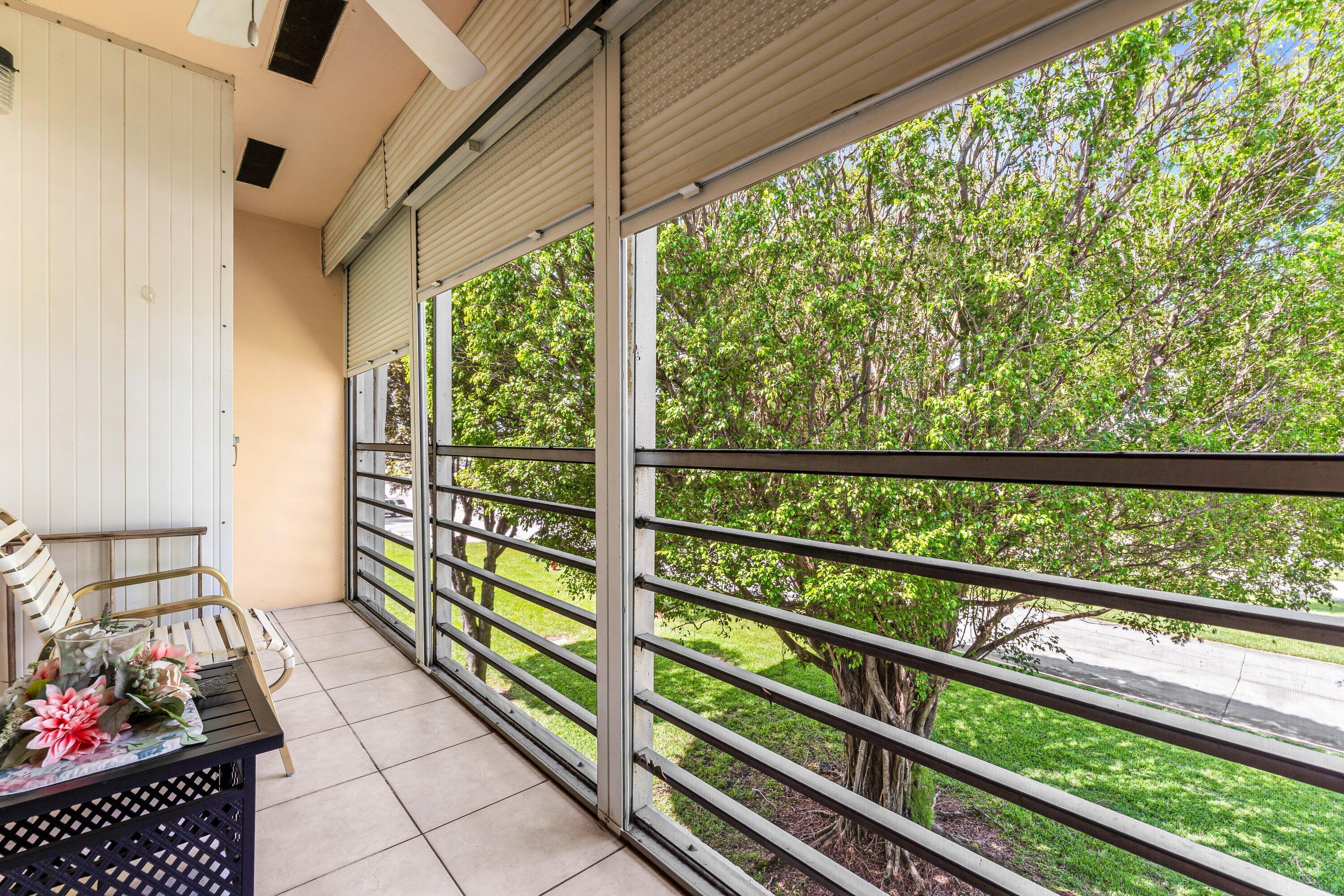 629 Fanshaw O Boca Raton, FL 33434 - Photo 18 of 24 019-629FanshawO-BocaRaton-FL-33434-SMALL