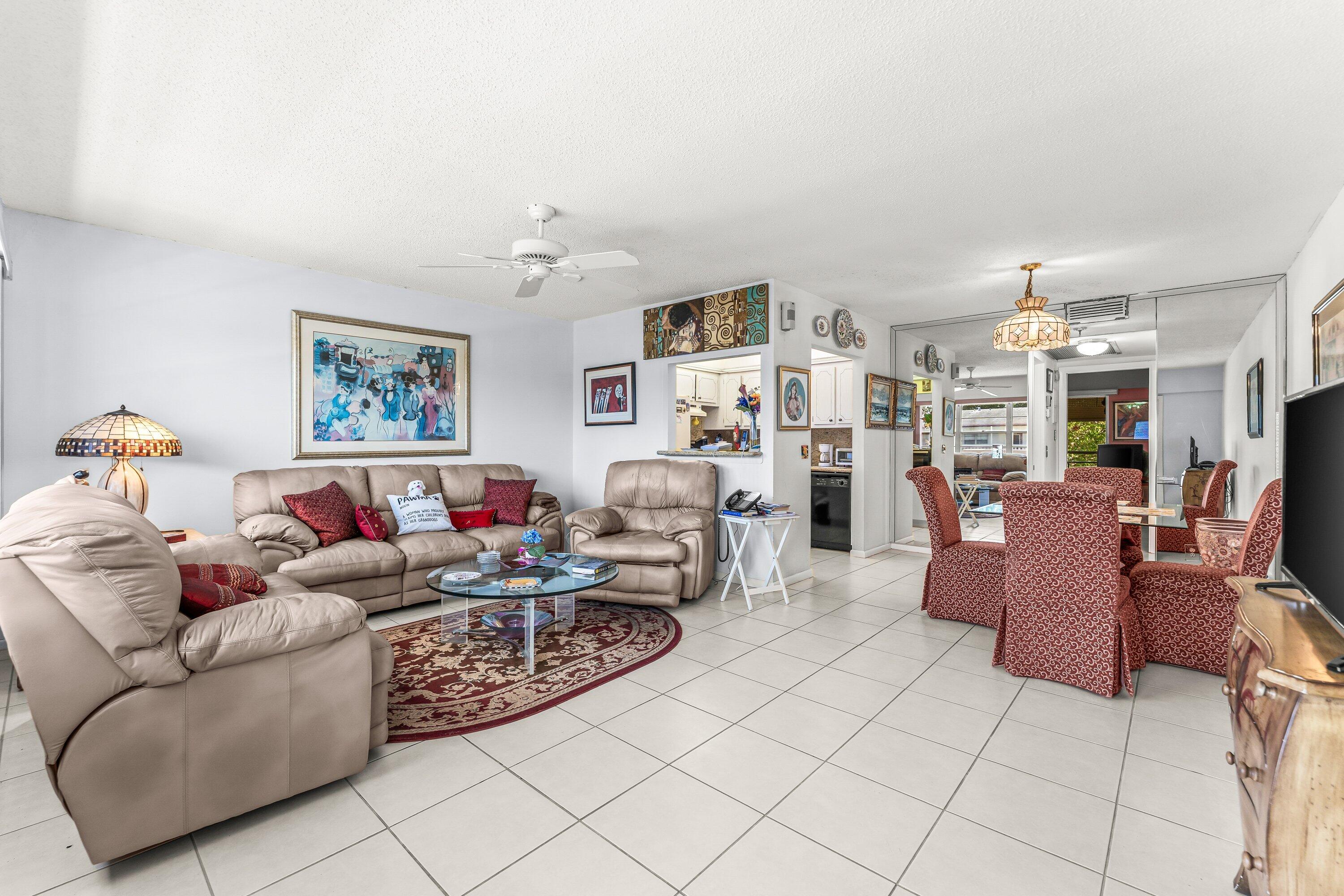 629 Fanshaw O Boca Raton, FL 33434 - Photo 2 of 24 004-629FanshawO-BocaRaton-FL-33434-SMALL