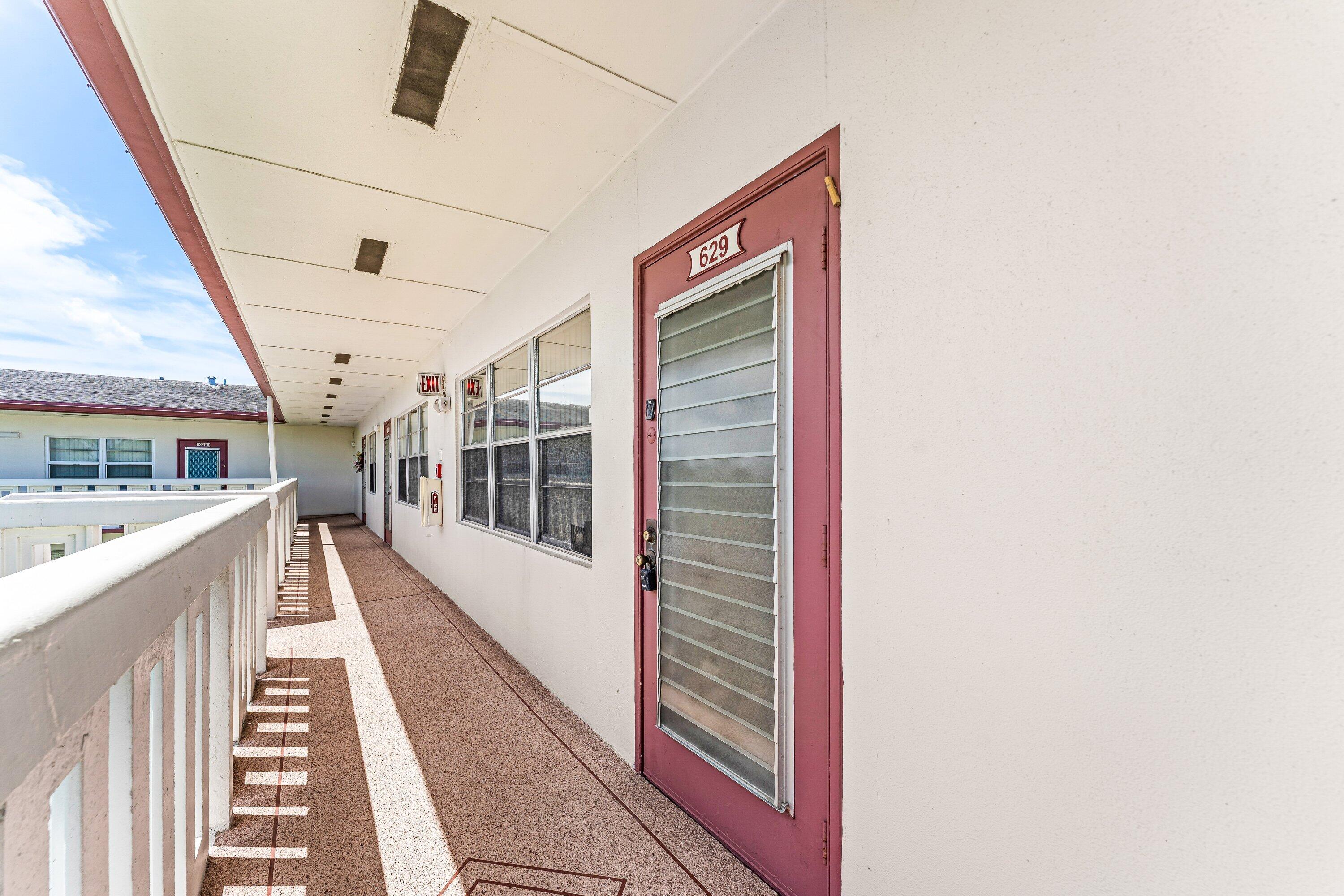 629 Fanshaw O Boca Raton, FL 33434 - Photo 22 of 24 003-629FanshawO-BocaRaton-FL-33434-SMALL