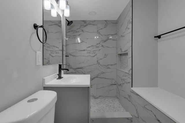 $600,000 | 31 Highway 45, Vernon Hills, IL 60061