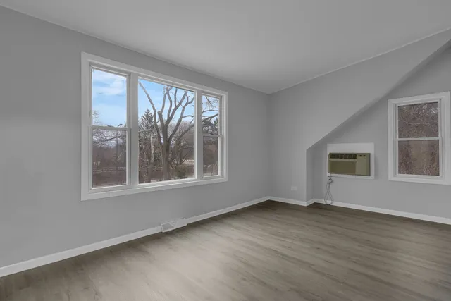 $600,000 | 31 Highway 45, Vernon Hills, IL 60061