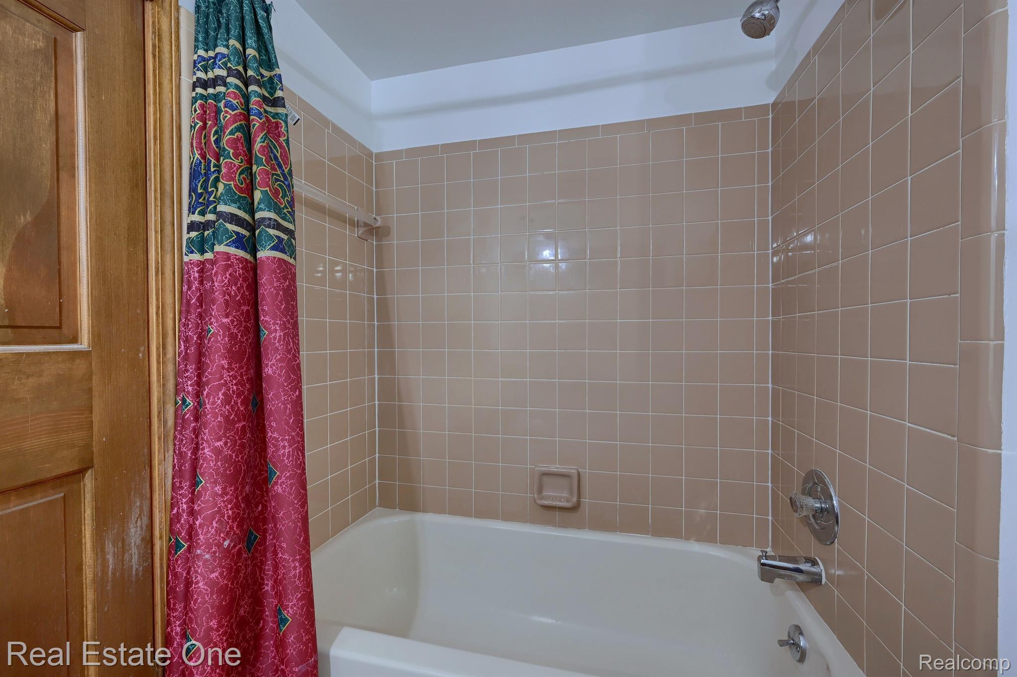 1249 Springwood Court Rochester, MI 48309 - Photo 41 of 52 Full Bath