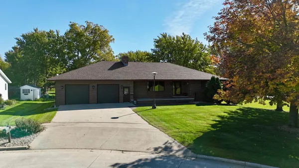 $499,000 | 1604 Birchwood Place, Worthington, MN 56187