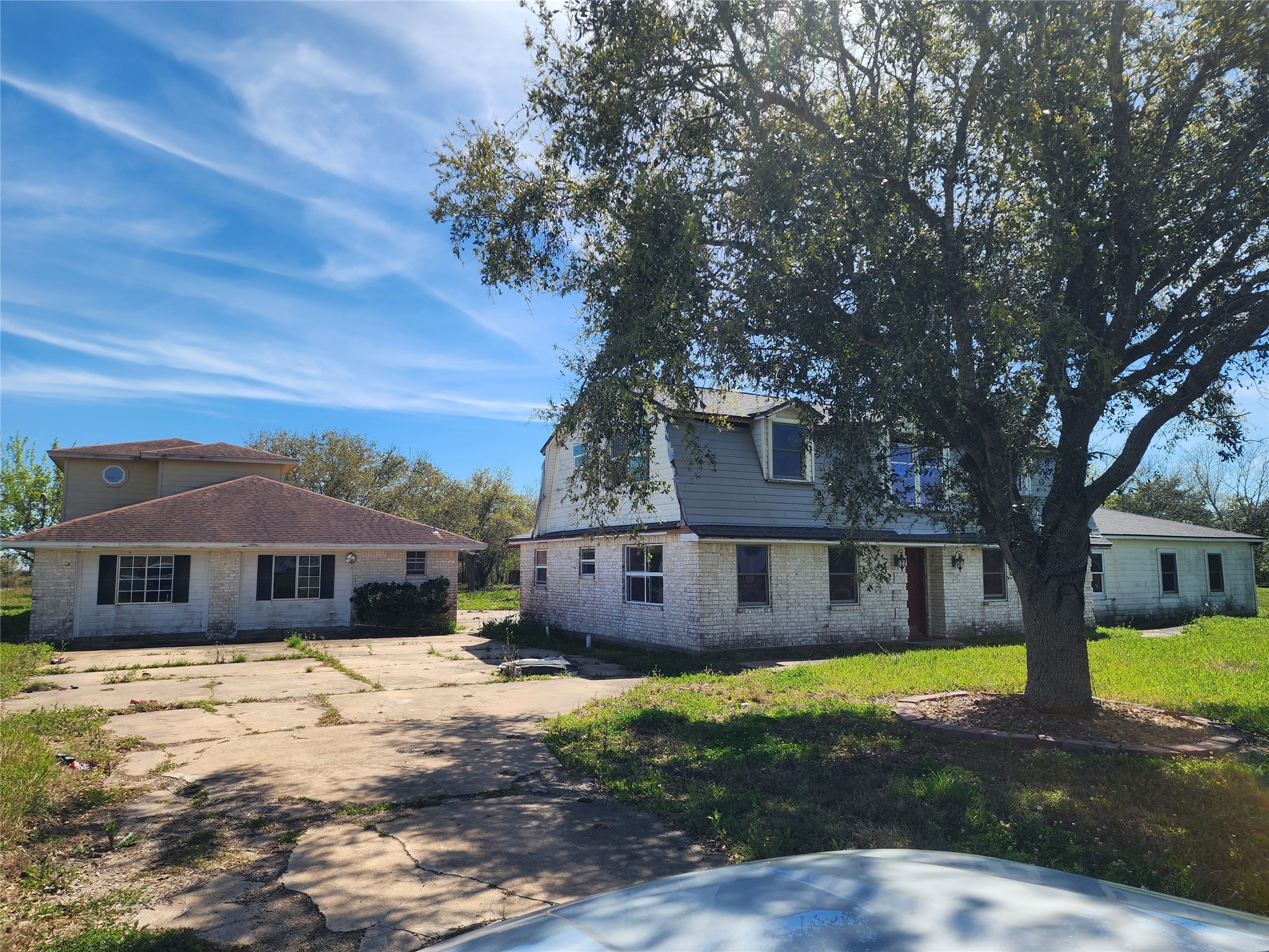 1118 County Road 47 Angleton, TX 77515 - Photo 3 of 23