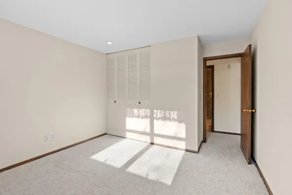 $80,000 | 10113 West 34th Street, Unit 228, Hopkins, MN 55305