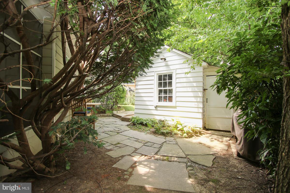 4401 River Road Northwest Washington, DC 20016 - Photo 25 of 30 Exterior (General)