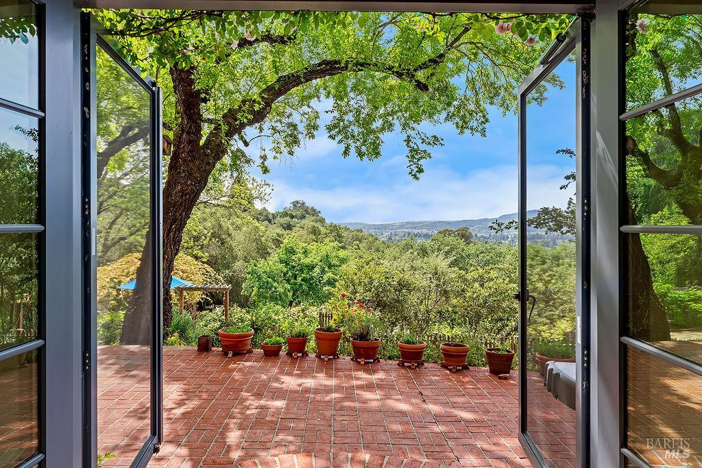 1212 North Fitch Mountain Road Healdsburg, CA 95448 - Photo 1 of 72