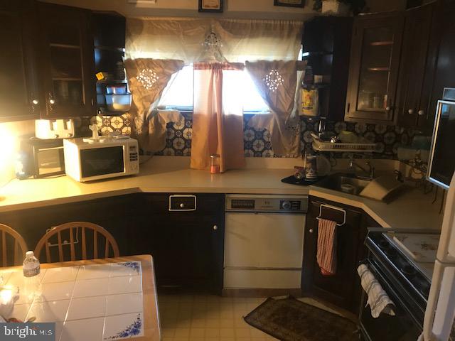 4959 Rorer Street Philadelphia, PA 19120 - Photo 3 of 11 Kitchen
