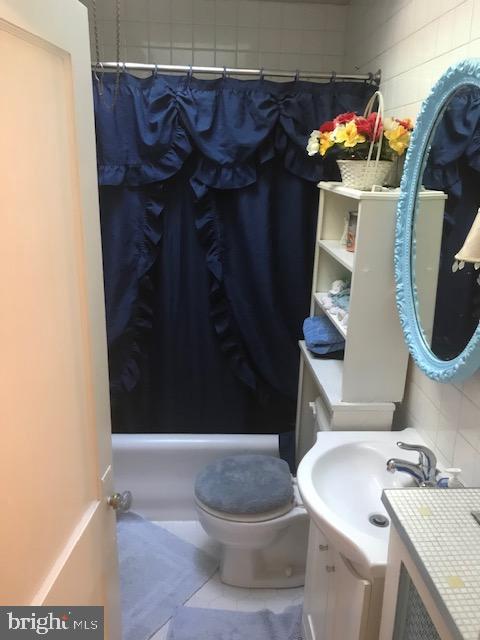 4959 Rorer Street Philadelphia, PA 19120 - Photo 7 of 11 Main Bathroom