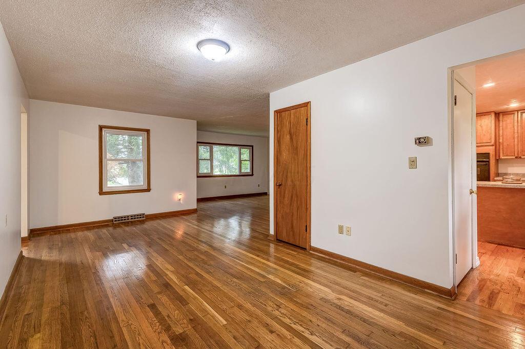 6541 Charles Road Westerville, OH 43082 - Photo 9 of 24 1-9