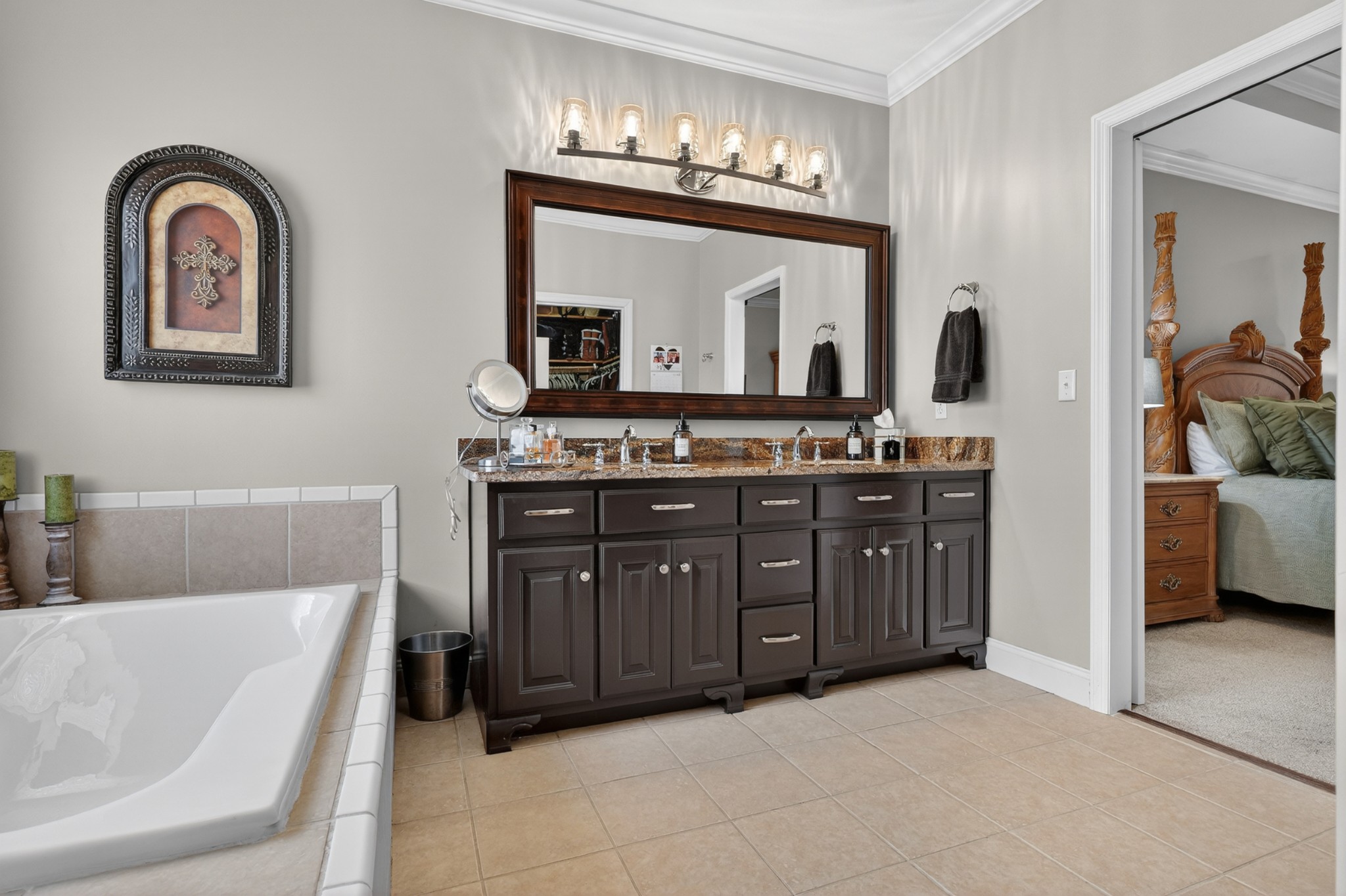 19 Hancock Road Fayetteville, TN 37334 - Photo 30 of 54 a living room with furniture and a mirror