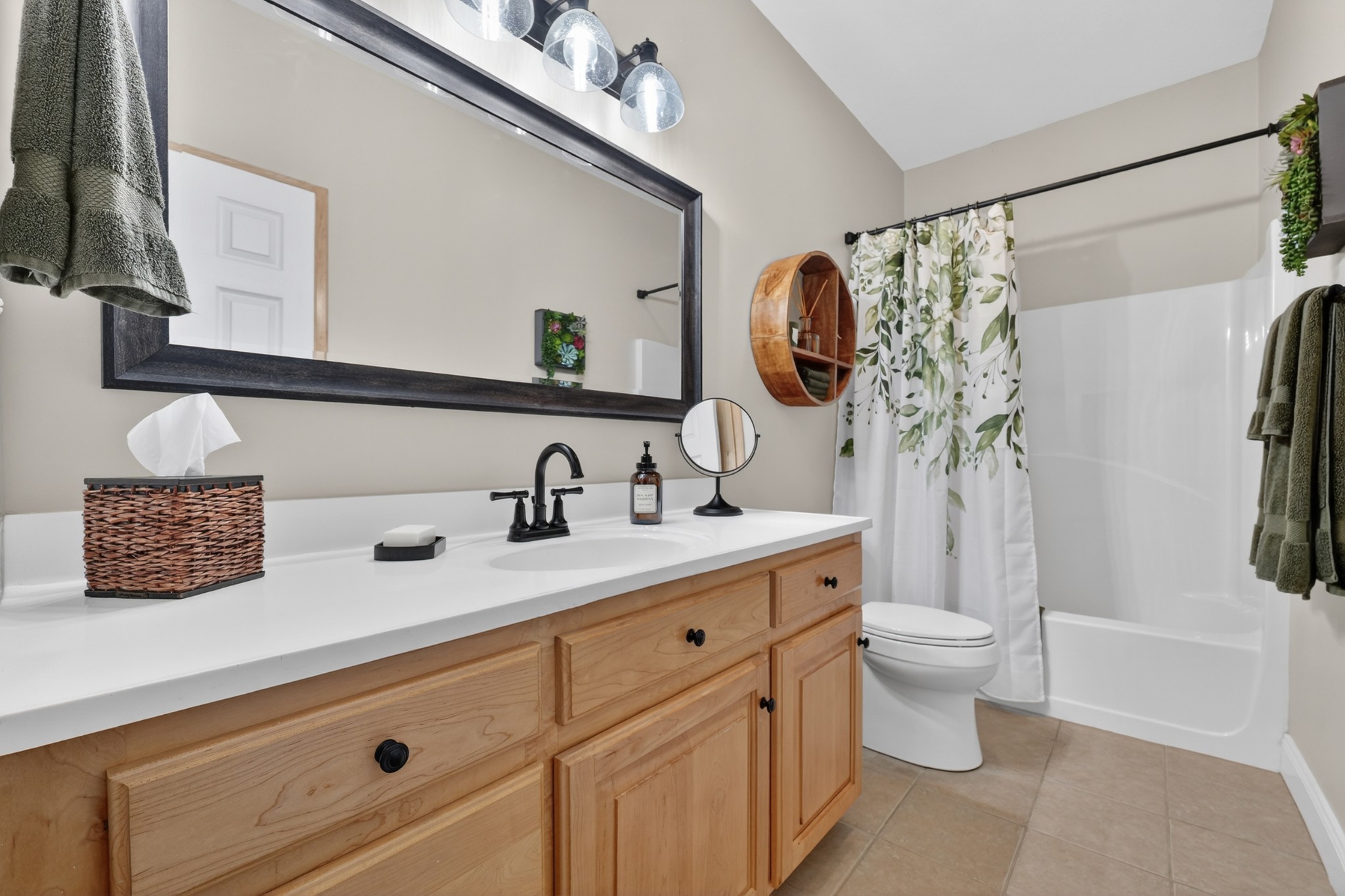 19 Hancock Road Fayetteville, TN 37334 - Photo 33 of 54 a bathroom with a toilet sink and mirror