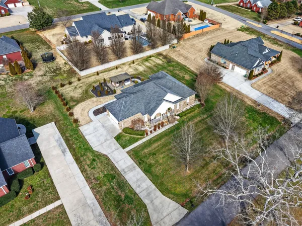 $549,900 | 19 Hancock Road, Fayetteville, TN 37334