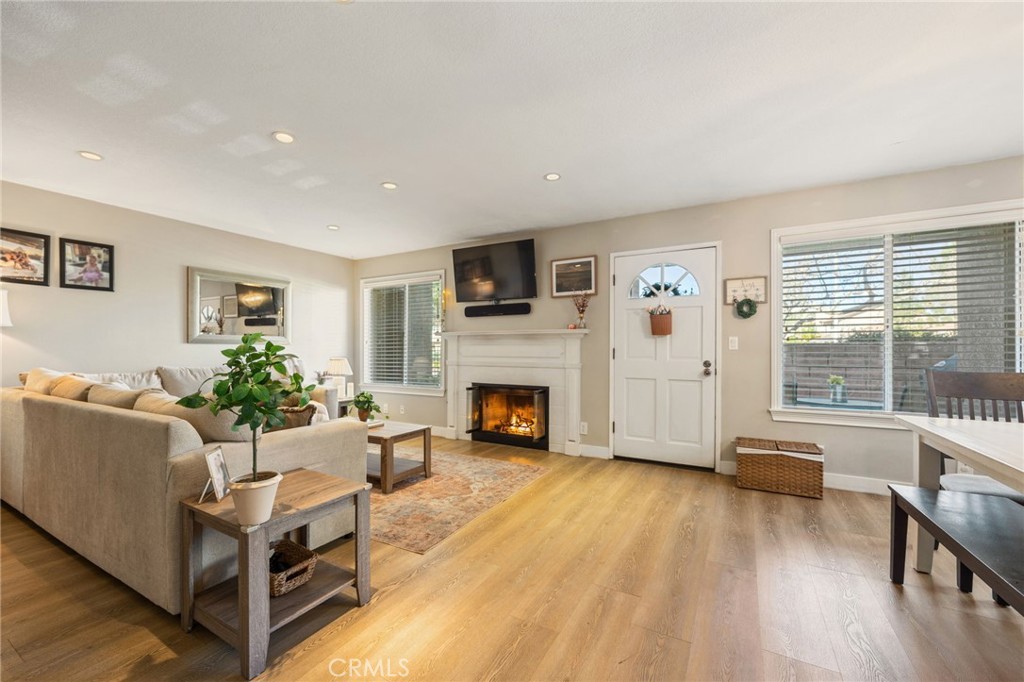 28146 Seco Canyon Road, Unit 64 Saugus, CA 91350 - Photo 6 of 36