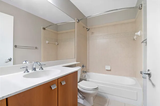 $2,500 | 1055 Crystal Way, Unit J, Delray Beach, FL 33444