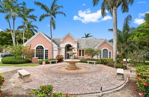 $2,500 | 1055 Crystal Way, Unit J, Delray Beach, FL 33444