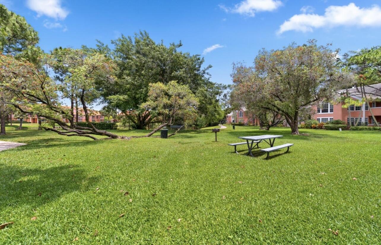 1055 Crystal Way, Unit J Delray Beach, FL 33444 - Photo 35 of 55 CB893FBA-1A1F-473B-ADA1-EBABF81B0005