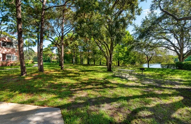 $2,500 | 1055 Crystal Way, Unit J, Delray Beach, FL 33444