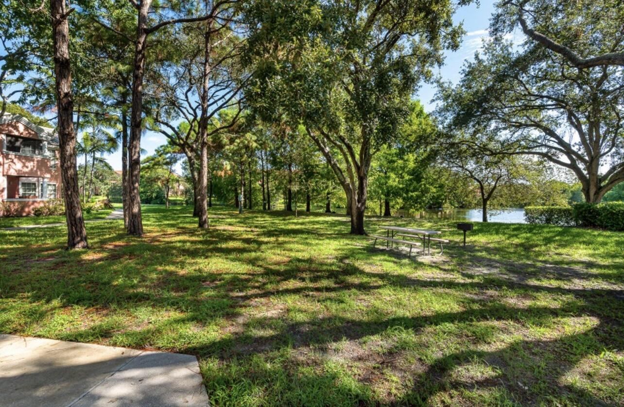 1055 Crystal Way, Unit J Delray Beach, FL 33444 - Photo 37 of 55 6844660D-80F8-44F2-8089-E57D01153CB4