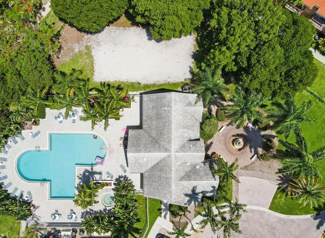 $2,500 | 1055 Crystal Way, Unit J, Delray Beach, FL 33444