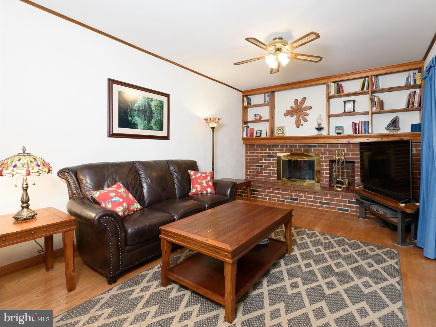 104 Wilson Circle Exton, PA 19341 - Photo 11 of 25 Family Room