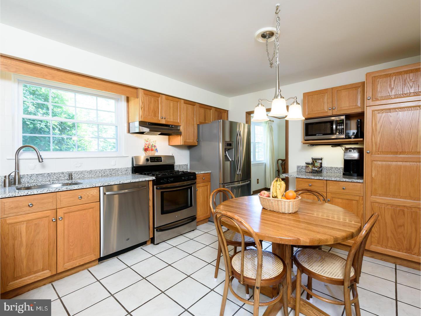 104 Wilson Circle Exton, PA 19341 - Photo 7 of 25 Kitchen