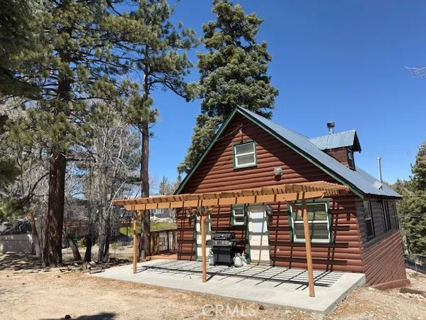 $459,000 | 32983 Canyon Drive, Green Valley Lake, CA 92341