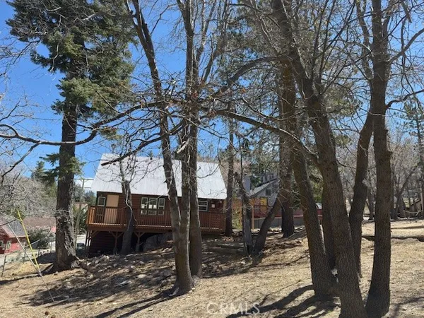 $459,000 | 32983 Canyon Drive, Green Valley Lake, CA 92341