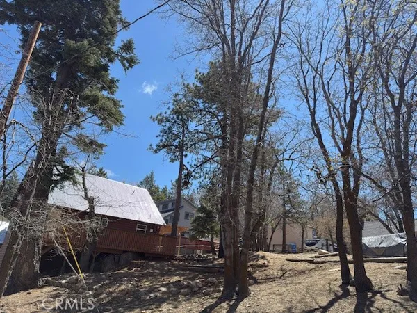 $459,000 | 32983 Canyon Drive, Green Valley Lake, CA 92341